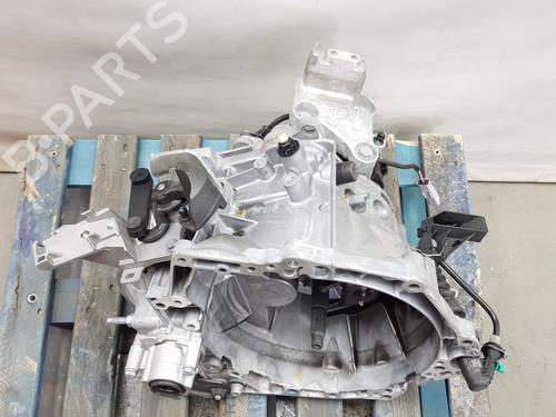 Used Gearbox OPEL ASTRA L Sports Tourer (O5) 1.2 (FRHNSL, FRHNSR) (131 hp) 25494718