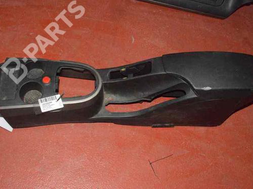 Used Armrest / Center console Armrest / Center console SEAT ALTEA (5P1) 2.0 TDI 16V (140 hp) 7153044 7153044