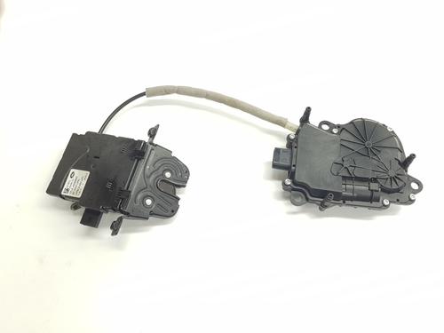 Tailgate lock LAND ROVER RANGE ROVER SPORT II (L494) 3.0 TDV6 4x4 | BP28502704C101 
