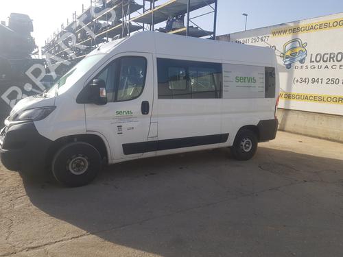Kabinelys PEUGEOT BOXER Bus 2.2 BlueHDi 140 | BP32679565I8 