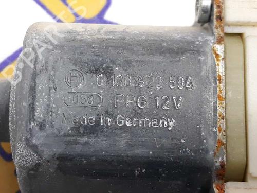 Right rear window motor MERCEDES-BENZ C-CLASS (W204) C 200 CDI (204.007, 204.006) | BP3019144E22 