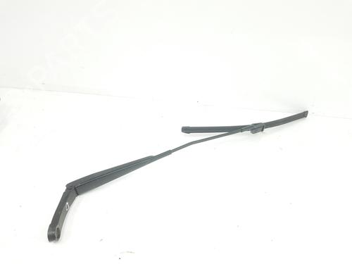 Used Front windshield wiper arm VW SCIROCCO III (137, 138) 1.4 TSI (160 hp) 8229719
