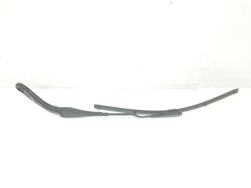 Used Front windshield wiper arm BMW 1 (F21) 118 d (143 hp) 13896117