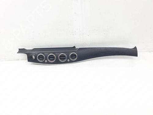 Used Air vent Air vent MERCEDES-BENZ E-CLASS T-Model (S213) AMG E 43 4-matic (213.264) (401 hp) 40612832 40612832