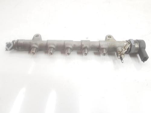 Injection rail HYUNDAI i30 Estate (GD) 1.6 CRDi (128 hp) 17169349