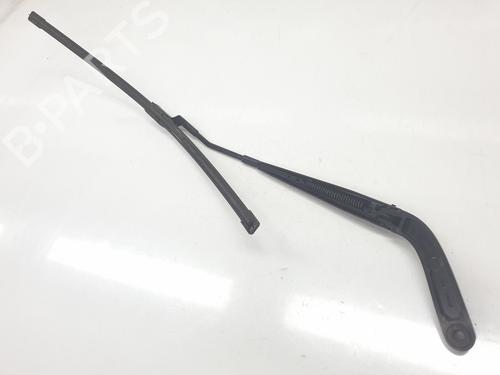 Front windshield wiper arm CUPRA LEON (KL1, KU1, KUG)  | BP29358589C143 