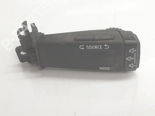 steering-wheel-controls-renault-trafic-iii-van-fg_-2014-36077687 main image