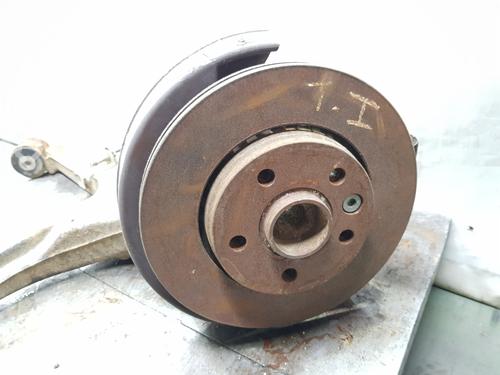 Left rear steering knuckle VW TRANSPORTER T5 Van (7HA, 7HH, 7EA, 7EH) 2.5 TDI | BP30682250M27