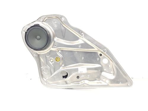 BP30569534C24 main image