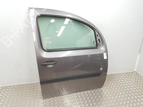 Dør højre fortil Dør højre fortil RENAULT KANGOO / GRAND KANGOO II (KW0/1_) 1.5 dCi 110 (KW06, KW12) (110 hp) 37514029 37514029