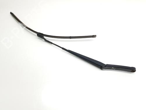 Used Front windshield wiper arm SEAT IBIZA V (KJ1, KJG) 1.0 MPi (80 hp) 30743060