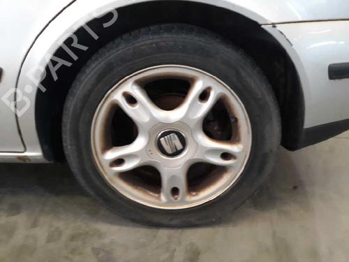Right front fog light SEAT LEON (1M1) 1.9 TDI | BP760211C31 