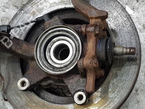 Right front steering knuckle TOYOTA LAND CRUISER 90 (_J9_) 3.0 TD (KZJ90_, KZJ95_, KZJ90R, KZJ95R, KZJ90W, KZJ95W) | BP30704344M26 