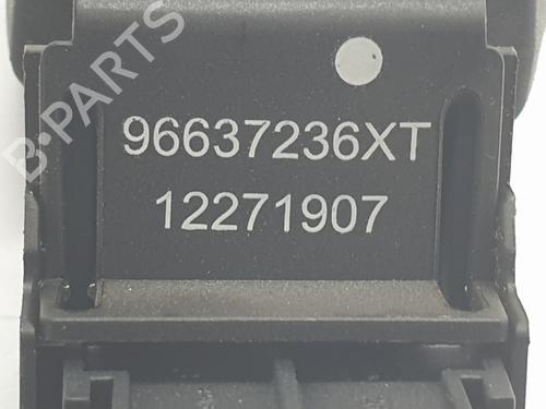 Steering wheel controls PEUGEOT 208 I (CA_, CC_) 1.6 HDi / BlueHDi 75 | BP20338739E15 