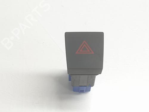 Advarselsbryter SEAT ARONA (KJ7, KJP) [2017-2025]  31161068