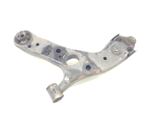 Right front suspension arm TOYOTA AURIS (_E18_)  | BP29427568M13 