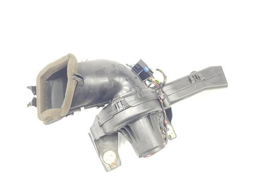 Used Heater blower motor PEUGEOT 5008 (0U_, 0E_) 1.6 HDi (112 hp) 16828797