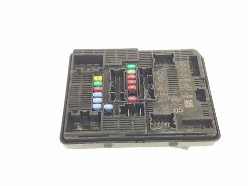 Used Fuse box Fuse box 38441849 38441849