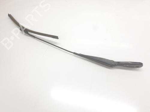 front-windshield-wiper-arm-dacia-duster-pym_-pyn_-2023-34698804 main image