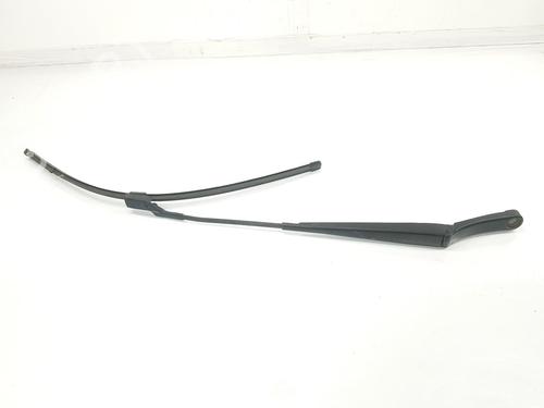 Used Front windshield wiper arm VW CADDY III Box Body/MPV (2KA, 2KH, 2CA, 2CH) 1.6 TDI (102 hp) 15858555
