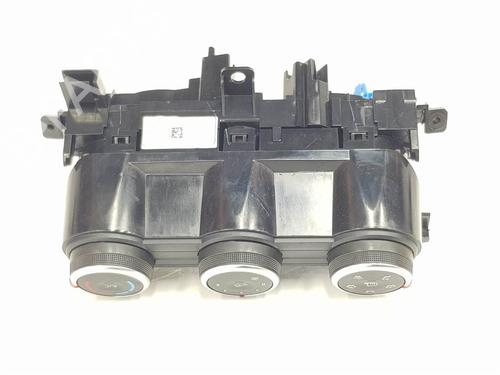 Used Climate control Climate control 38441749 38441749