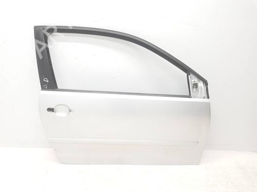 Used Right front door VW POLO (9N_, 9A_) 1.4 16V (75 hp) 28357329