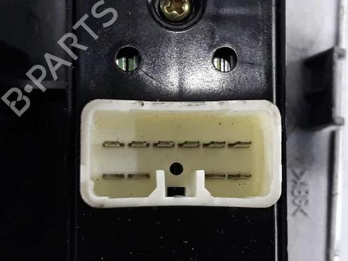Right front window switch KIA SPORTAGE II (JE_, KM_) 2.0 CRDi 4WD | BP3661118I26 