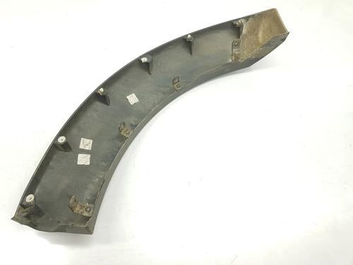 Rear right wheel arch trim LAND ROVER DISCOVERY III (L319) 2.7 TD 4x4 | BP8049639C137