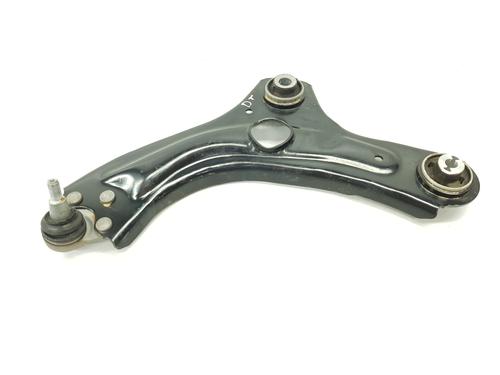 left-front-suspension-arm-renault-clio-v-b7_-2019-34253818 main image