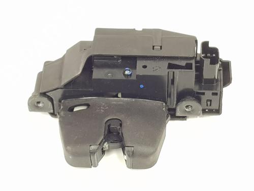 Used Tailgate lock OPEL CROSSLAND X / CROSSLAND (P17, P2QO) 1.5 Turbo D (75) (102 hp) 29010846