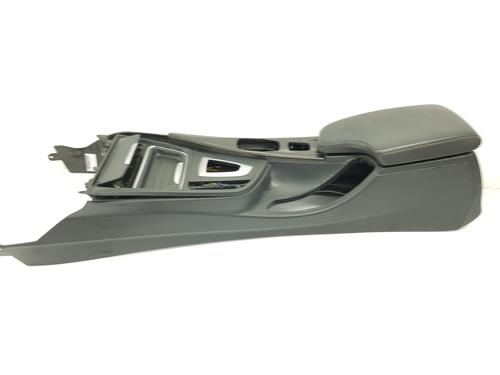 Used Armrest / Center console BMW 4 Convertible (F33, F83) 420 d (184 hp) 15192406