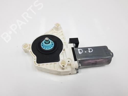 Used Right front window motor Right front window motor VW GOLF VII (5G1, BQ1, BE1, BE2) 1.4 TSI (125 hp) 18240522 18240522