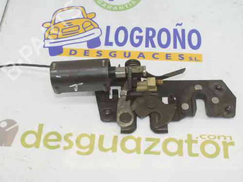Used Tailgate lock CHRYSLER VOYAGER II (ES) 2.5 i (101 hp) 2710604