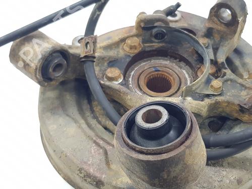 Left rear steering knuckle MITSUBISHI PAJERO III (V7_W, V6_W) 3.2 Di-D (V68W, V78W) | BP25727308M27 
