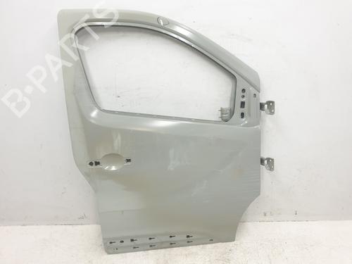 Used Right front door RENAULT TRAFIC III Van (FG_) 1.6 dCi 140 (FGMA, FGMC) (140 hp) 29716878