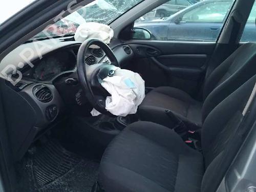 Right front fog light FORD FOCUS I (DAW, DBW) 1.6 16V | BP2497943C31