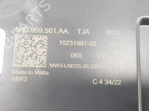 Interior roof light CUPRA LEON Sportstourer (KL8, KU8, KUD) 1.4 e-HYBRID | BP13034483I8