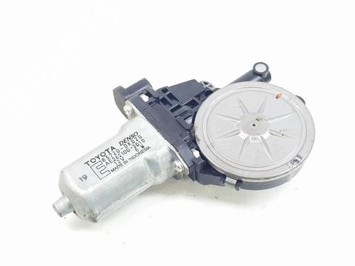Used Right rear window motor Right rear window motor TOYOTA HILUX VII Pickup (_N1_, _N2_, _N3_) 2.5 D-4D (KUN15, KUN35) (144 hp) 34473224 34473224