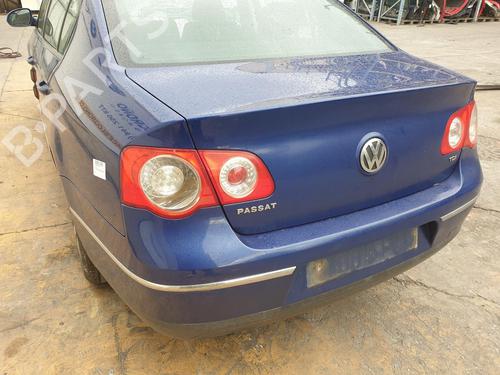 Klamka zewnętrzna drzwi przednich lewych VW PASSAT B6 (3C2) 1.9 TDI | BP15510360C128 