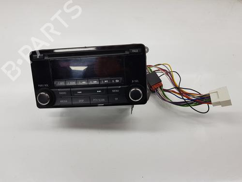 Used Radio MITSUBISHI ASX (GA_W_) 1.8 DI-D 4WD (GA6W) (150 hp) 17360972