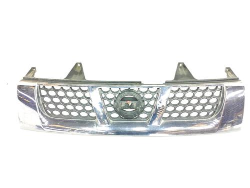 Grill NISSAN NAVARA (D22) 2.5 D 4x4 (133 hp) 8847987