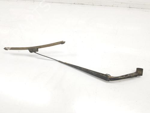 Used Front windshield wiper arm NISSAN NAVARA NP300 Pickup (D23, D23T) 2.3 dCi 4x4 (D231, D23T) (190 hp) 14471630