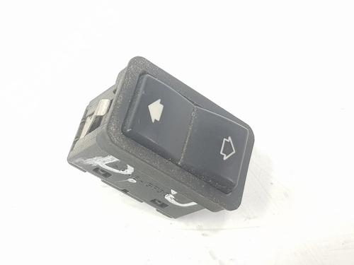 Used Right front window switch Right front window switch BMW 7 (E38) 730 d (184 hp) 8233890 8233890