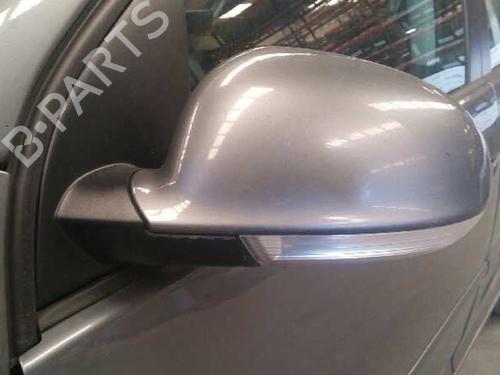 Feu de coffre droit VW GOLF V (1K1) 1.9 TDI | BP11752856C80 