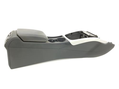 Used Armrest / Center console AUDI A5 Sportback (8TA) 2.0 TDI (177 hp) 17478483