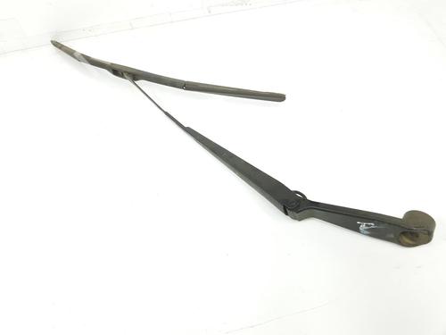 Front windshield wiper arm SUZUKI SX4 S-Cross (JY) 1.6 DDiS (AKK 416D) | BP5882574C143 