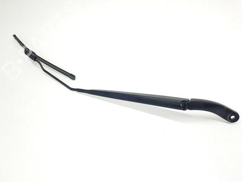 front-windshield-wiper-arm-renault-megane-iv-grandtour-k9amn_-2016-32528226 main image