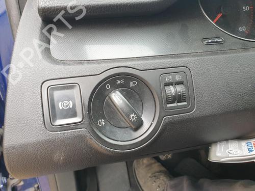 Klamka zewnętrzna drzwi przednich lewych VW PASSAT B6 (3C2) 1.9 TDI | BP15510360C128 
