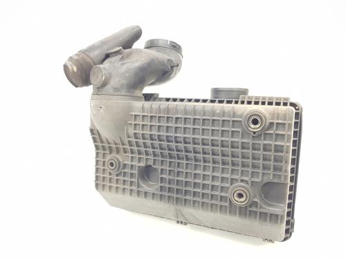 Air filter box MITSUBISHI PAJERO III (V7_W, V6_W) 3.2 Di-D (V68W, V78W) | BP31043942M87