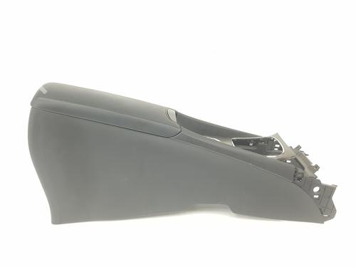 Used Armrest / Center console TOYOTA AVENSIS Saloon (_T27_) [2008-2018]  17457360